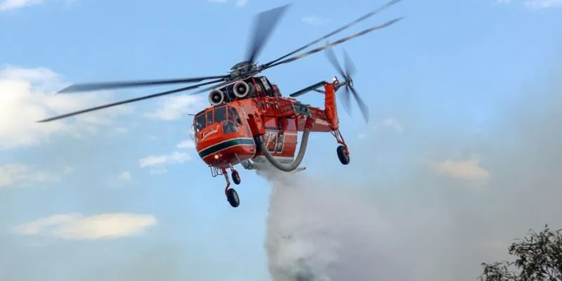 máy bay chữa cháy